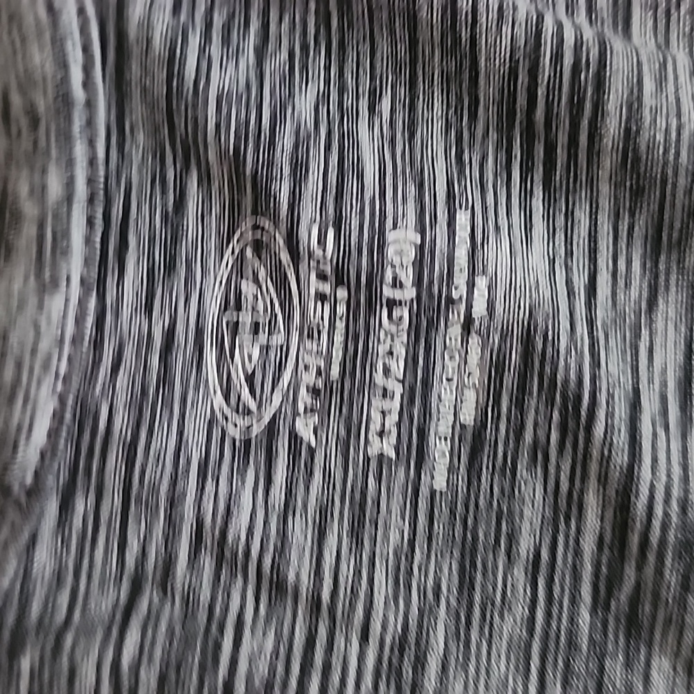 Tank top bundle - Picture 9 of 9